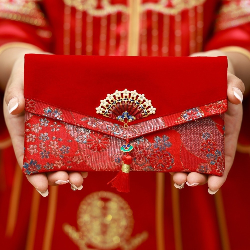 Chinese New Year Brocade Red E - огляд і ціна Embroidery House