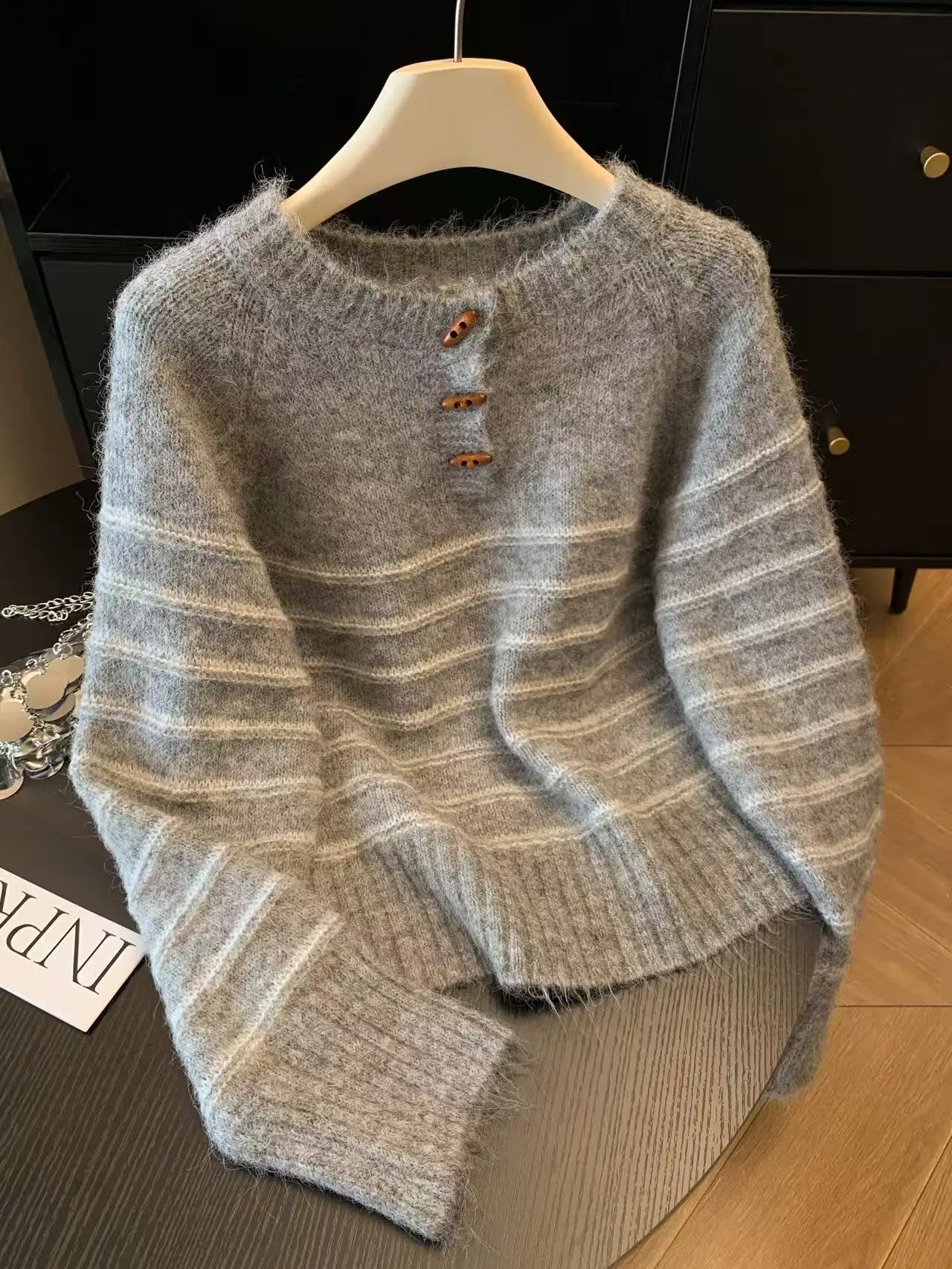 Autumn Winter Women's Striped  - огляд і ціна Embroidery Fashion