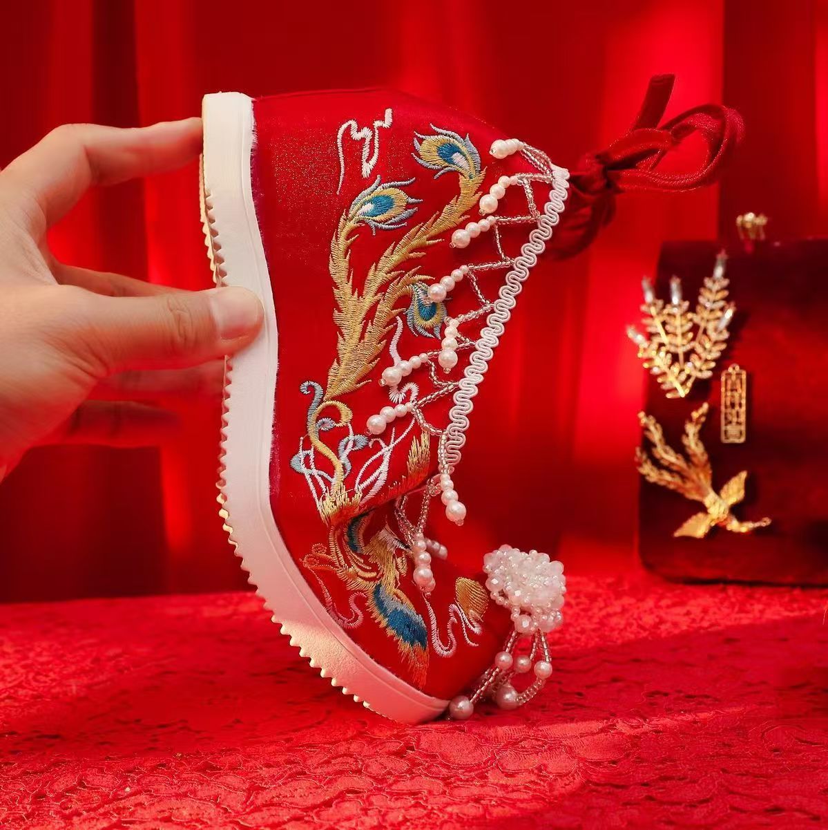 Women New Red Embroidered Wedd - огляд і ціна Embroidery Style