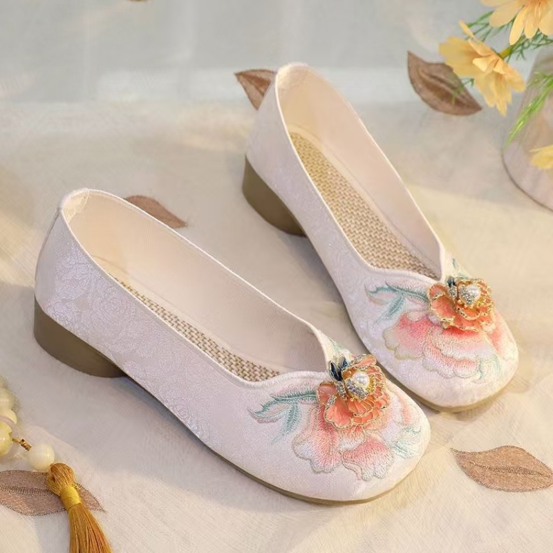 Woman Low Heel Embroidered Clo - огляд і ціна Embroidery Style