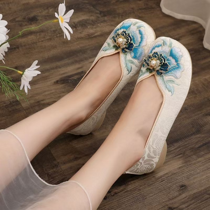 Woman Low Heel Embroidered Clo - огляд і ціна Embroidery Style